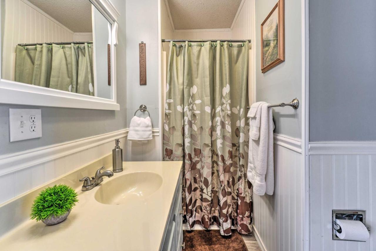 Pet-Friendly Cabin - 1 Mi From Fontana Lake! Bryson City Exterior foto